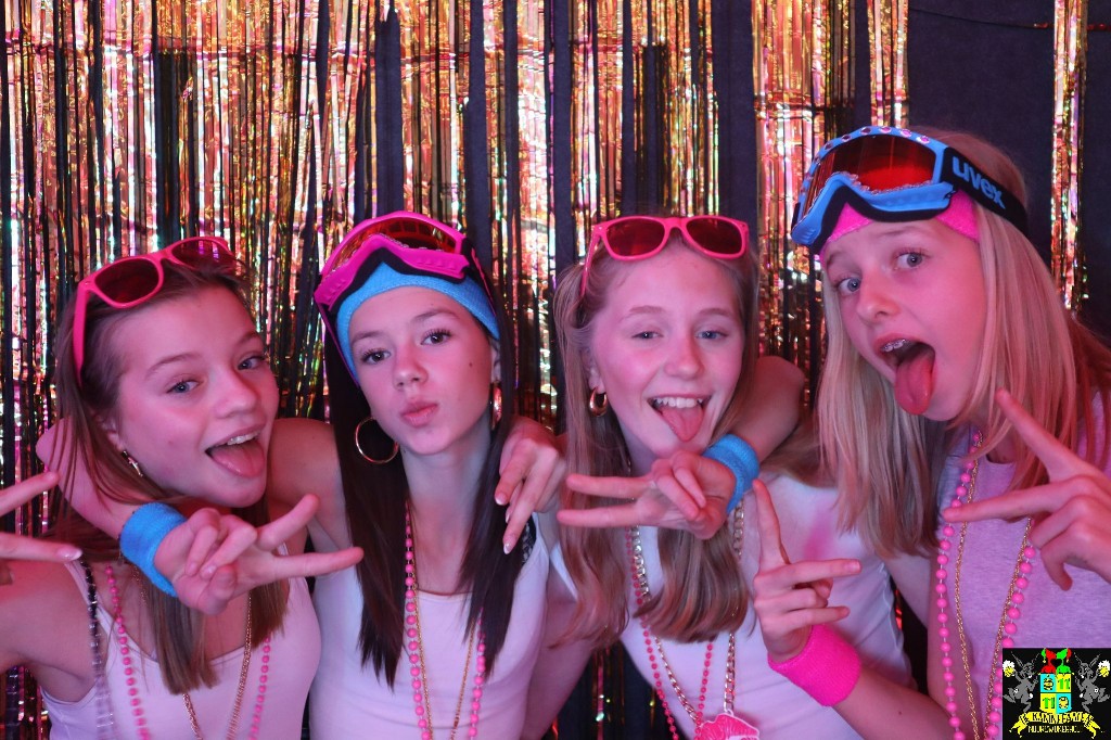 ../Images/Jeugd Opwarmbal Photobooth 303.jpg